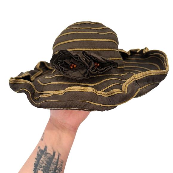 Peter Grimm True Character Brown Floppy Sun Hat Wire Rimmed Flower On Side - Picture 1 of 6